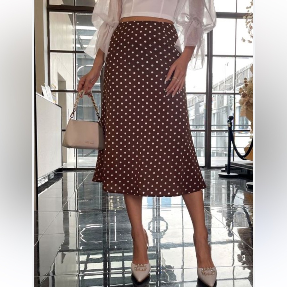 Kate Hill Brown Polka Dot 100% Silk Skirt Straight Ruffle Bottom Sz 8 preloved - Picture 1 of 8